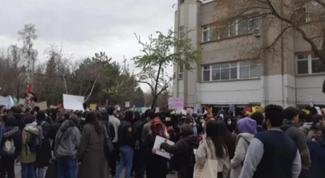 Hacettepe Üniversitesi’nde öğrencilerine destek veren akademisyenin görevine son verildi