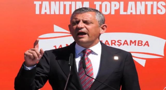Özgür Özel Ataşehir'den seslendi: 'Aklı sıra Bahçeli'ye teşekkür, bize takdir verecek'