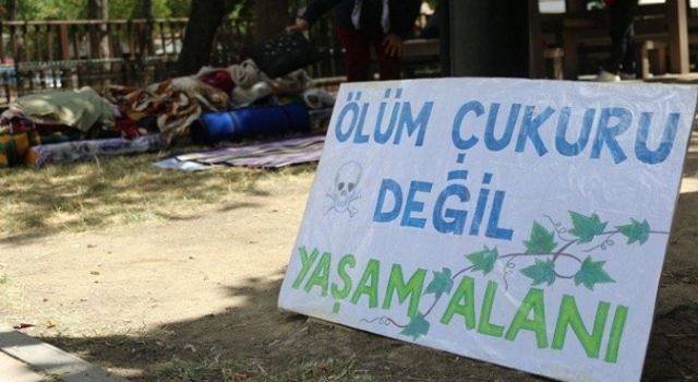 Köylülerden Meclis'in yanında 'zeytinlik' nöbeti1