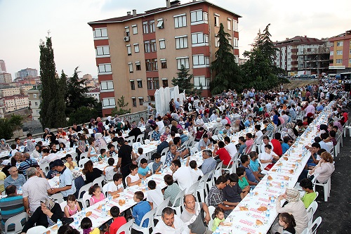 Ataşehir’de ilk iftar