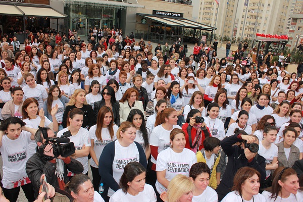 Kadınlardan protesto