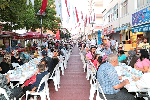 Ataşehirliler, Müziğe Doydu