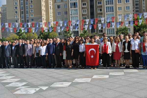 “Gitmediğimiz yer, çalmadığımız kapı bizim değil”