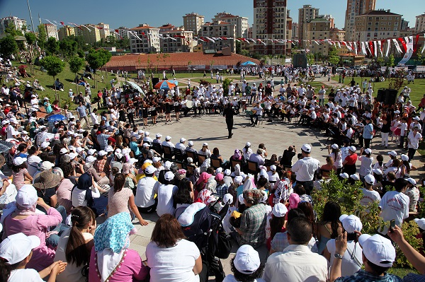 “Yaz'a veda okula merhaba”