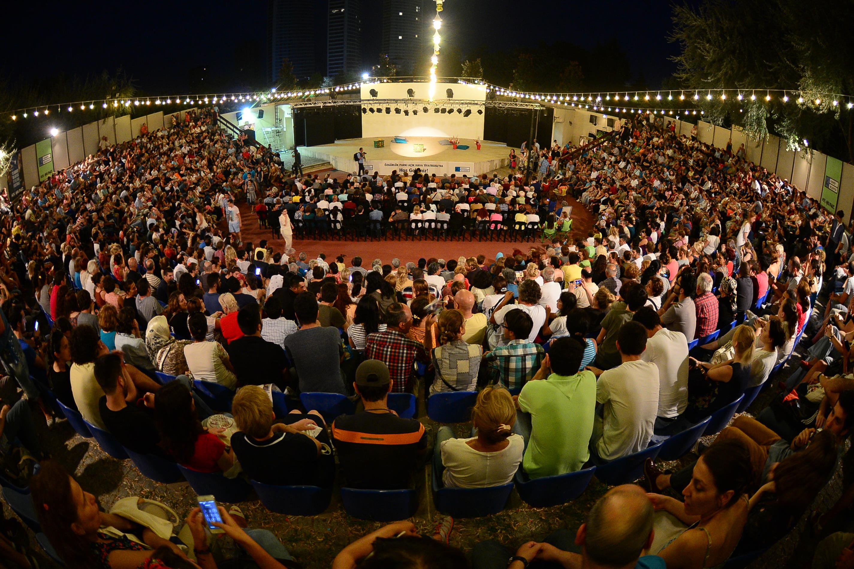 TİYATRO FESTİVALİ BAŞLADI