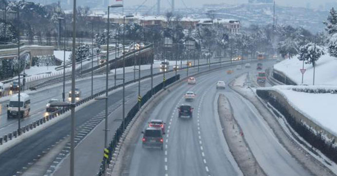 İstanbul'da yollar boş kaldı!