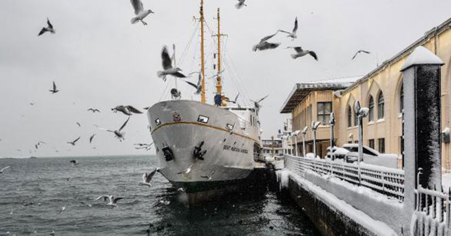 Vapur seferleri iptal, Boğaz kapatıldı