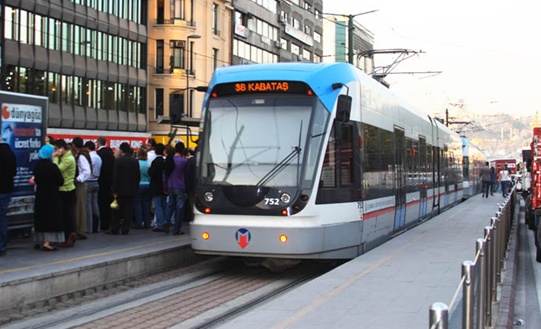 TRAMVAY RAYDAN ÇIKTI