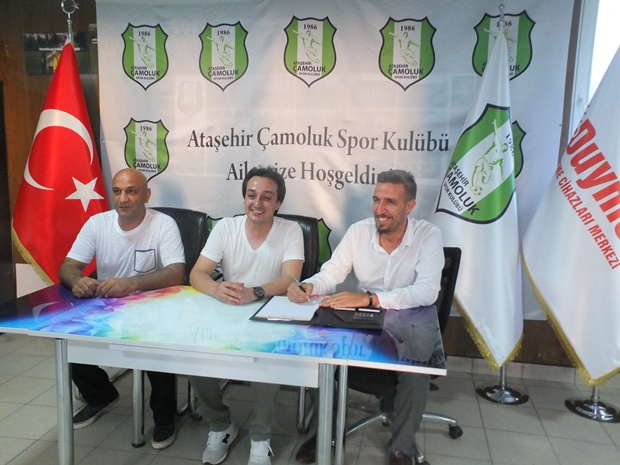 ATAŞEHİR ÇAMOLUKSPOR’DA İMZA GÜNÜ