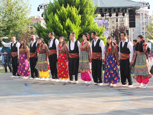 HALK OYUNLARI YARIŞMASI YAPILDI