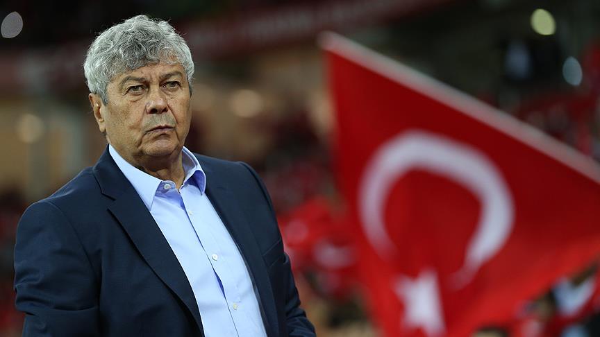 LUCESCU'DAN FUTBOLCULARA TAVSİYELER