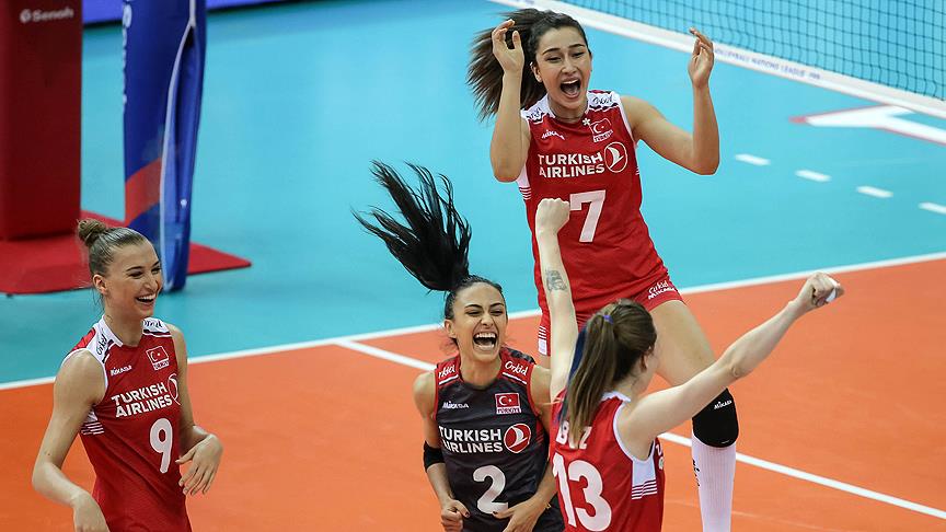 A MİLLİ KADIN VOLEYBOL TAKIMI FİNALDE