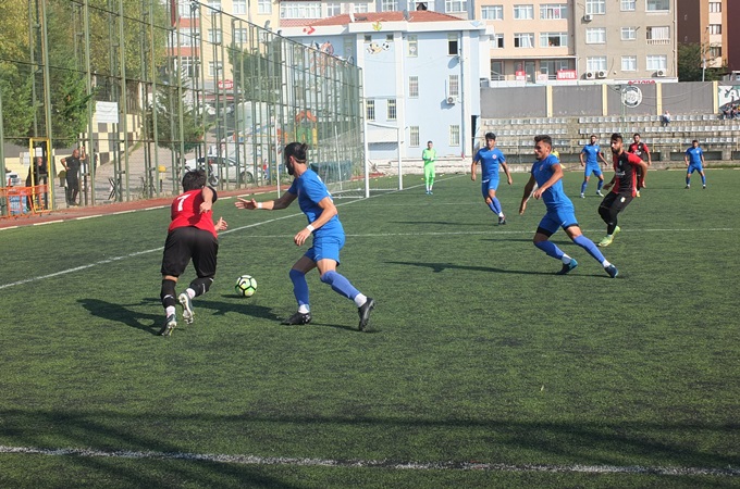 ÇAMOLUK SPOR KENDİ SAHASINDA PUAN KAYBETTİ