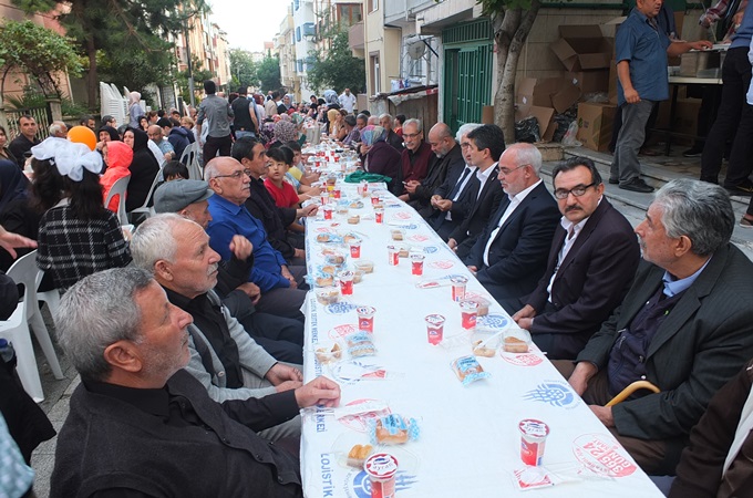 ATAŞEHİR AK PARTİ’DEN MUHARREM AYINAÖZEL PROGRAM