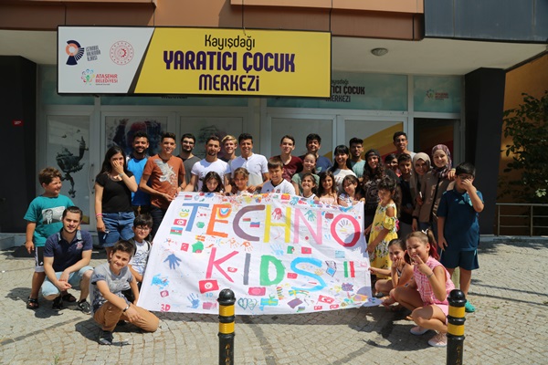 ATAŞEHİRLİ ÇOCUKLAR AIESEC İLE YARATICILIKLARINI GELİŞTİRİYOR