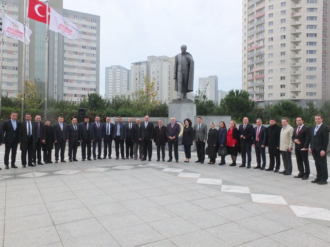 Öğretmenler Günü Ataşehir de Törenlerle Kutlandı