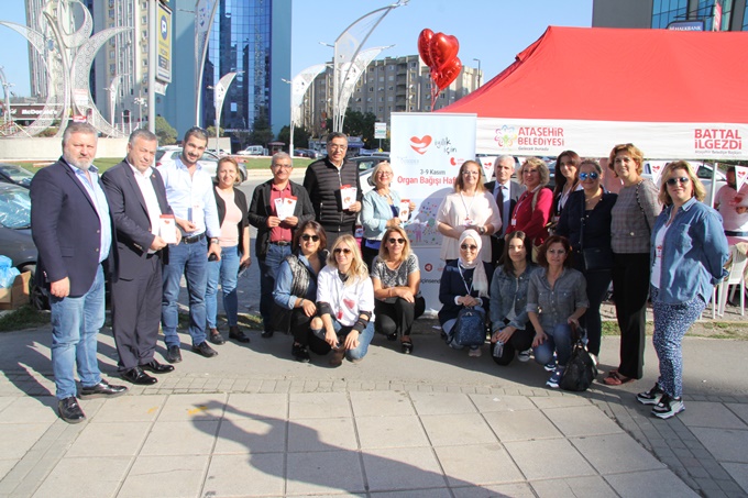 Ataşehir'de'İyilik için sende katıl'organ bağışı kampanyası