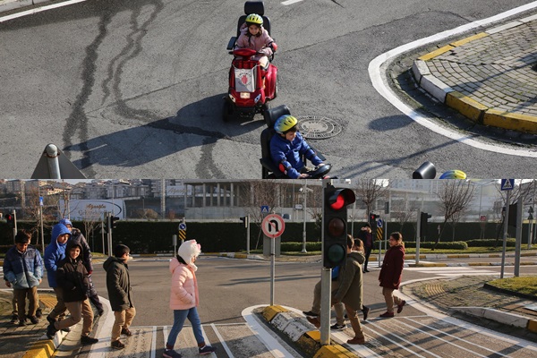 Trafik Eğitim Parkı’nda Binlerce Öğrenci Trafik Eğitimi Gördü