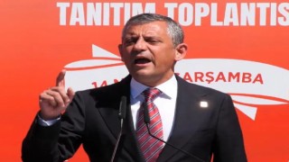 Özgür Özel Ataşehir'den seslendi:  'Aklı sıra Bahçeli'ye teşekkür, bize takdir verecek'