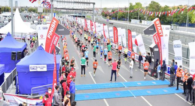 15. İSTANBUL YARI MARATONU’NU İBB’Lİ SPORCULAR BİRİNCİ TAMAMLADI