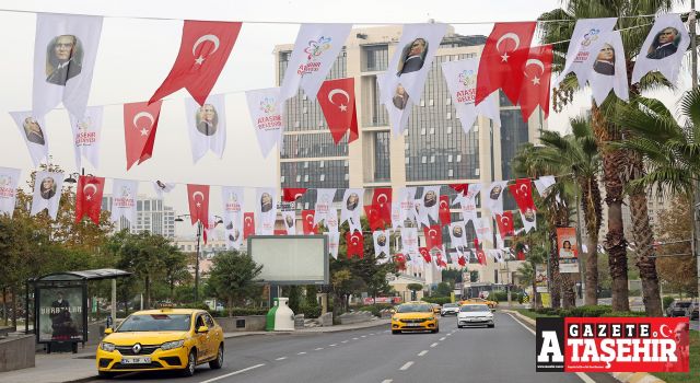 Ataşehir bayraklarla donatılıyor