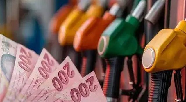 Akaryakıt fiyatlarına dev zam yolda