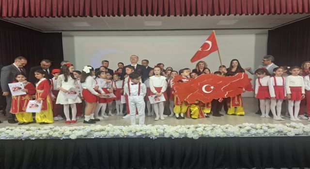 Ataşehir’de 23 Nisan Coşkusu: Çocuklar Atatürk’ün Sevdiği Türkülerle Andı