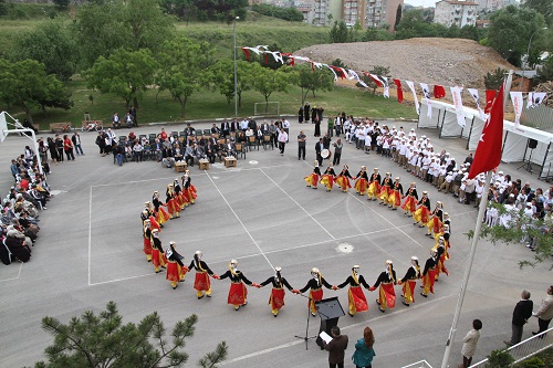 ENGELLER SEVMEYE ENGEL DEĞİL