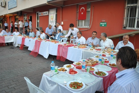 Hal yönetimi iftar verdi